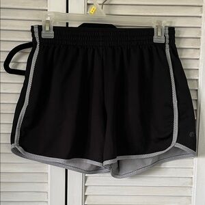 Champion Women’s Black Athletic Shorts with pockets